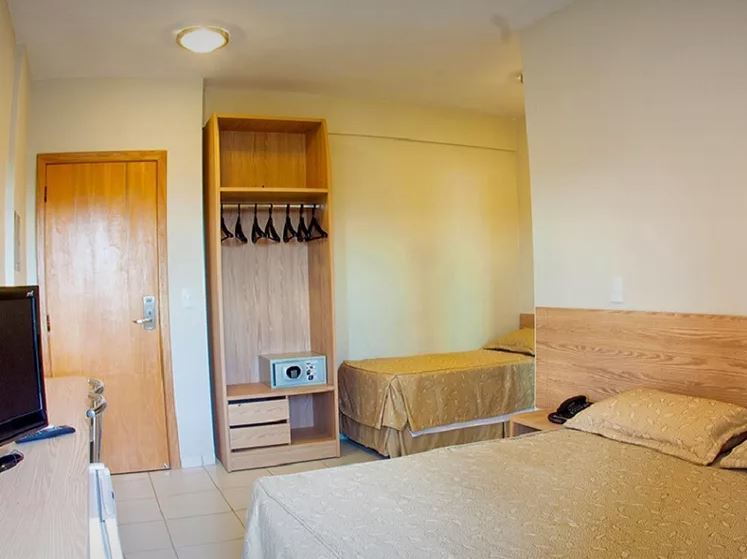 Hotel Golden Dolphin Express 3*