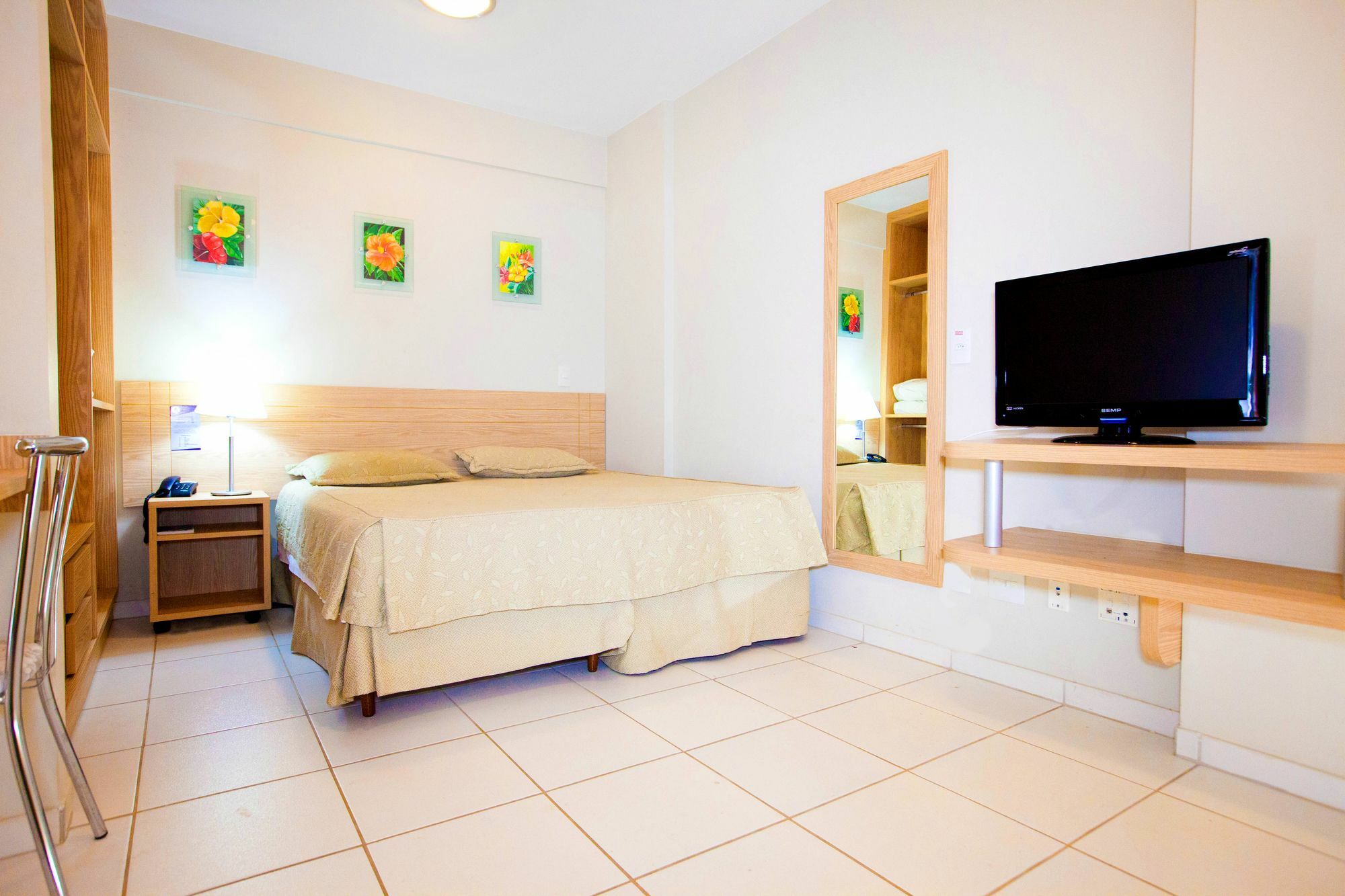 Golden Dolphin Express Hotel 3*